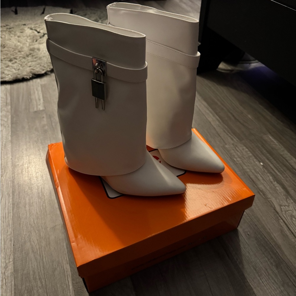 Elegant White Women's Boots